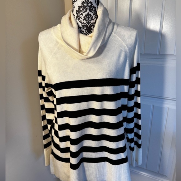 Cyrus Sweaters - Cyrus Sweater NWT